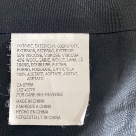 Next woman’s black blazer size 10/40. - Picture 3 of 4